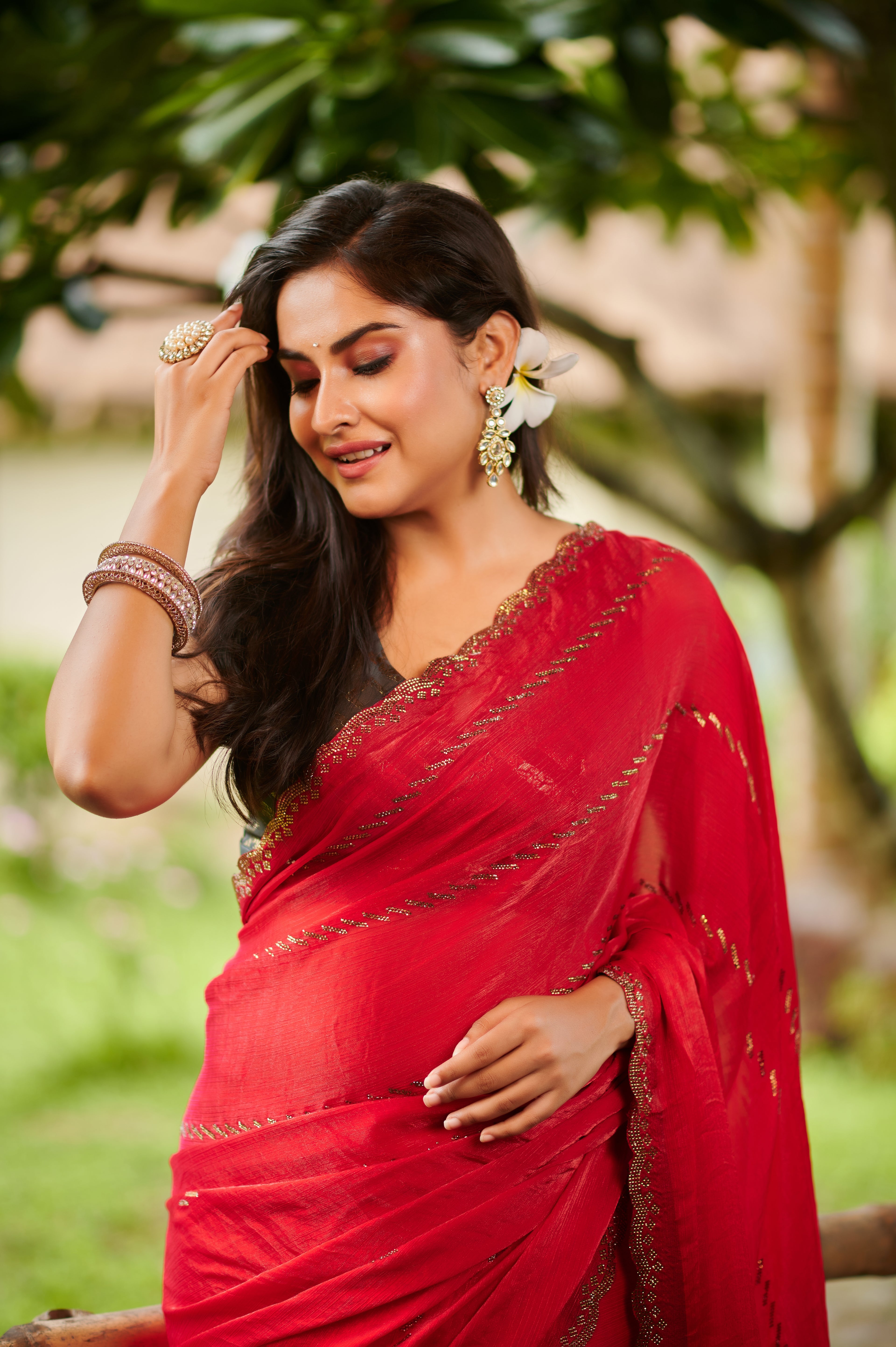 Elegant Red Bollywood chiffon Party Wear Saree
