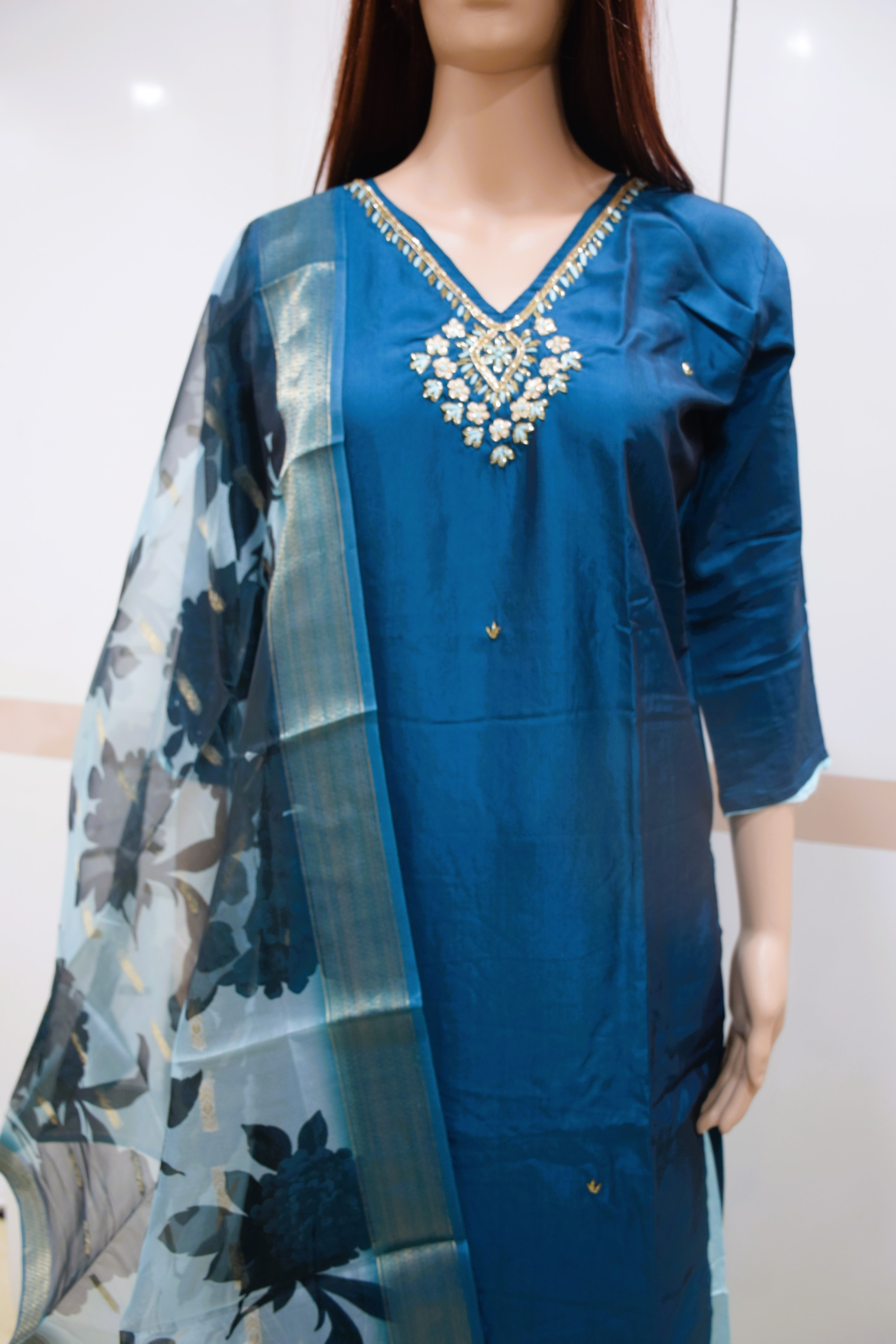 The Celestial Blue Zardoshi work Kurta Set