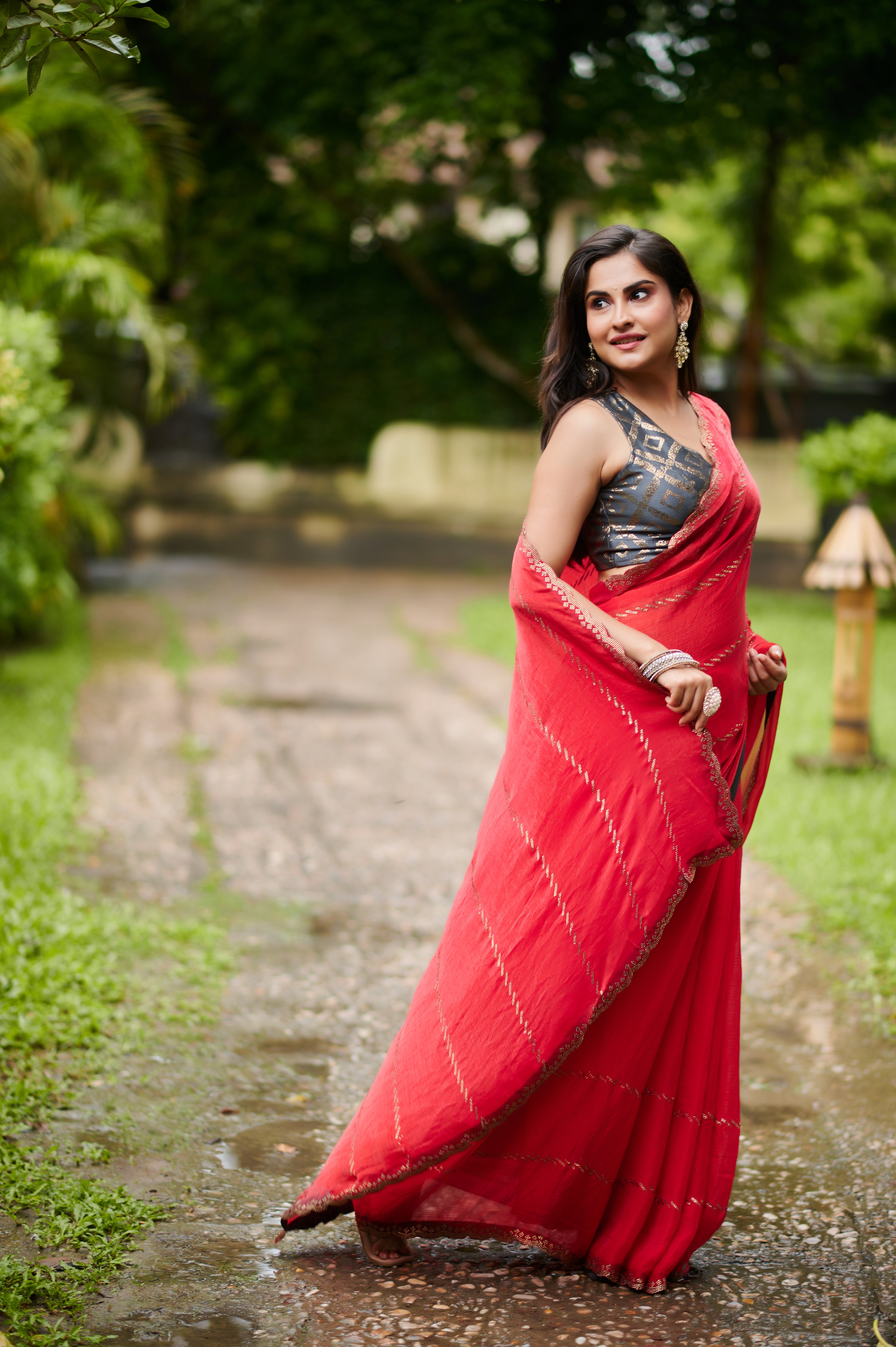 Elegant Red Bollywood chiffon Party Wear Saree