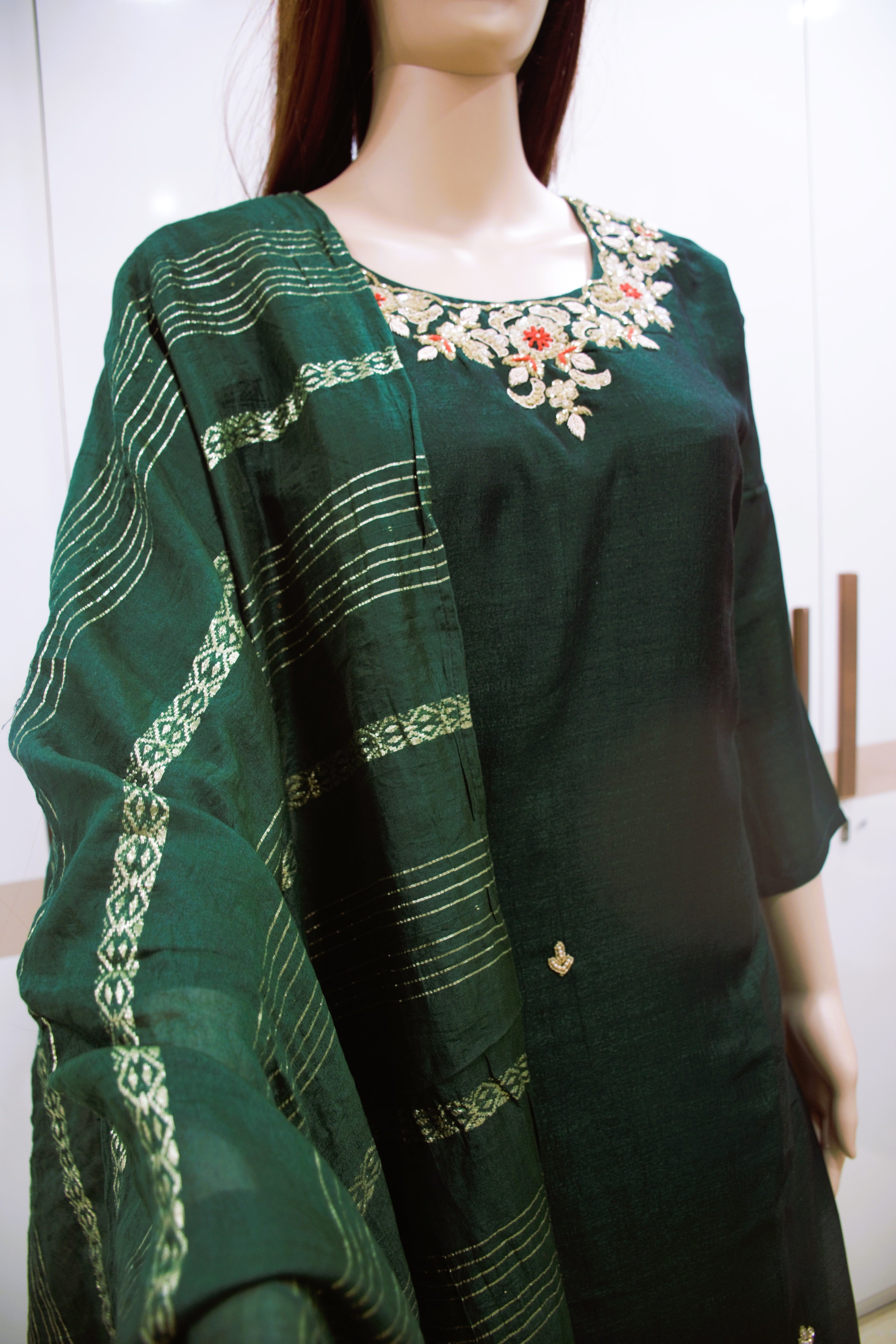 The Emerald Elegance Kurta Set