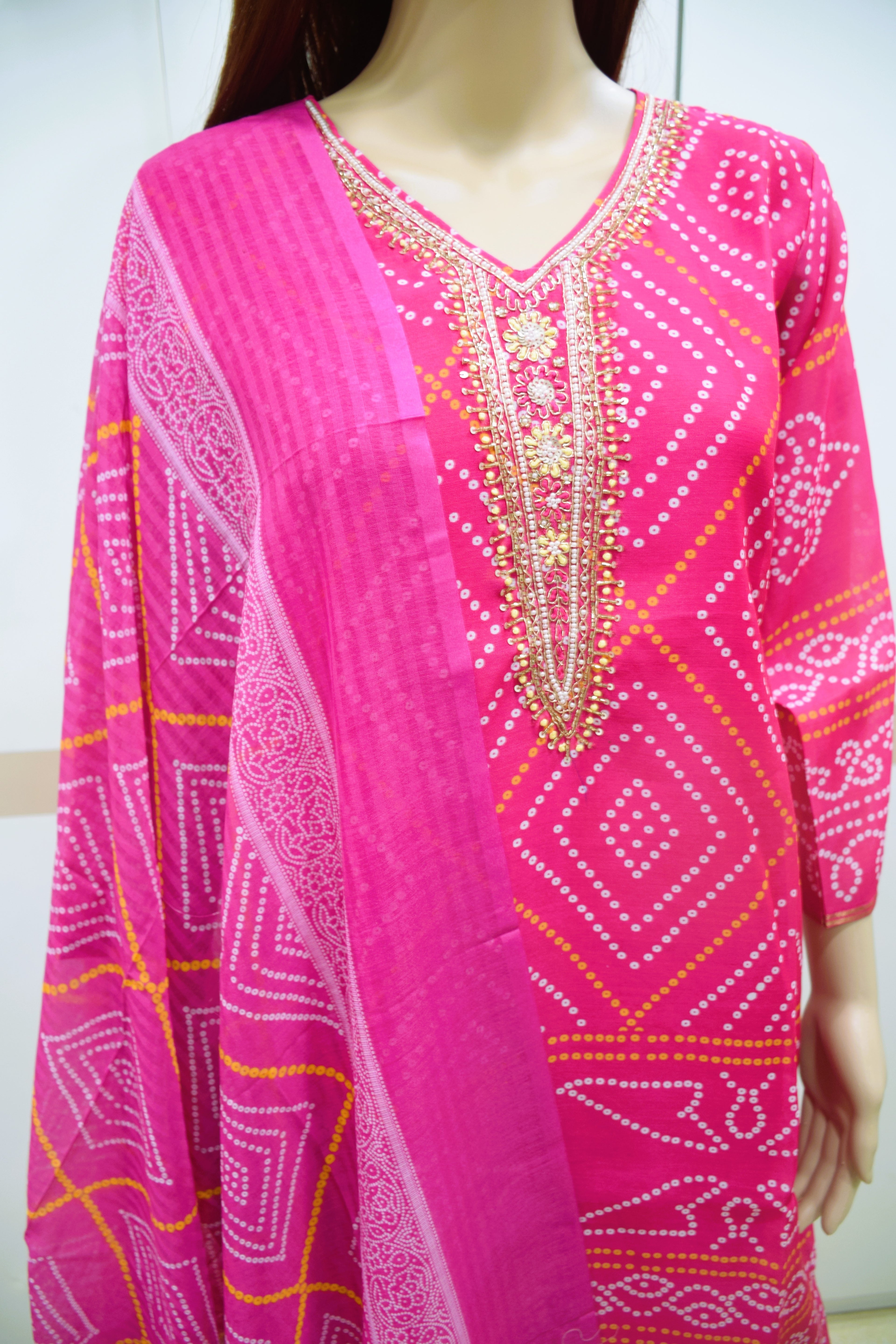 The Festive Fuchsia Bandhani kurta Set