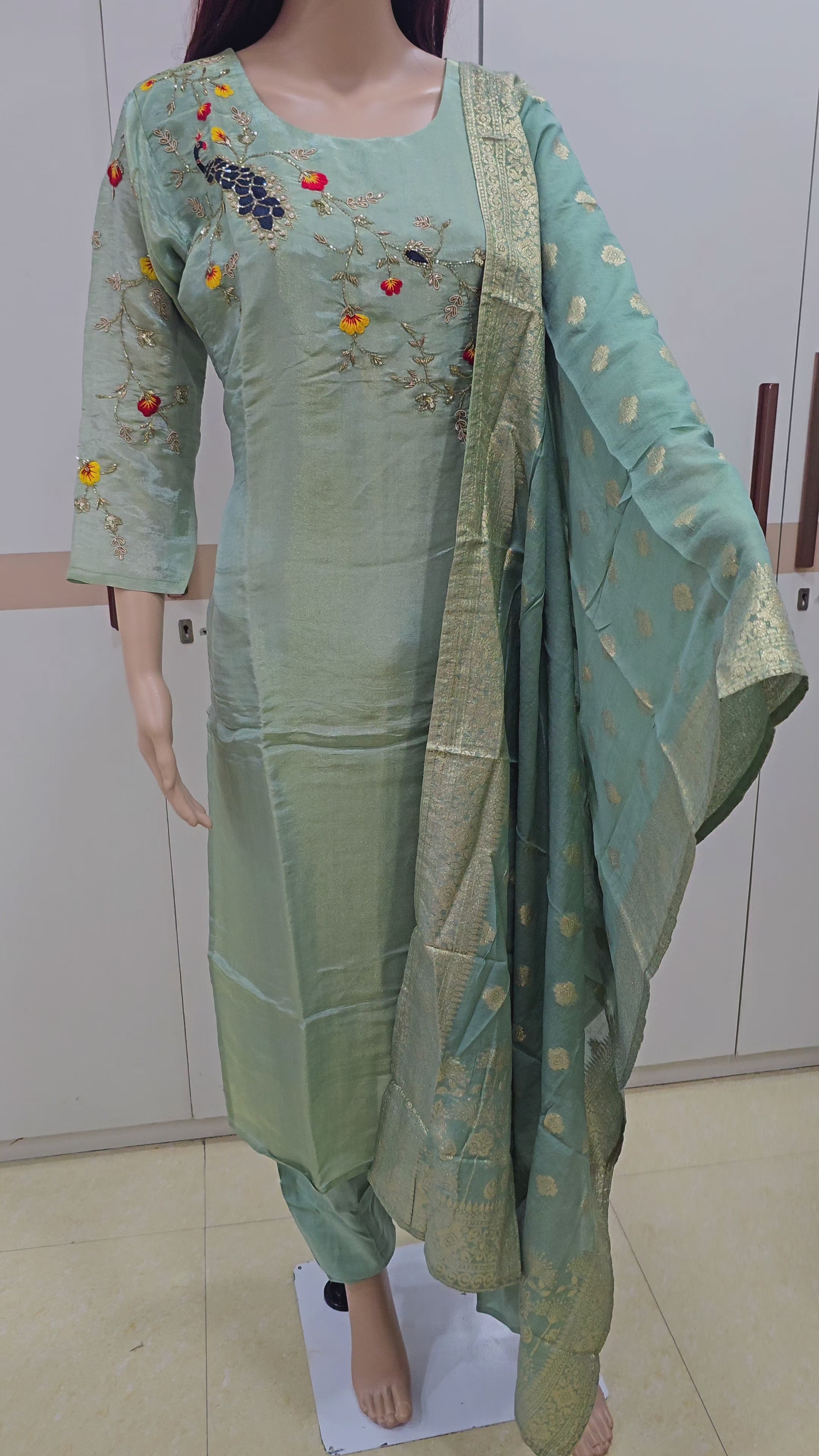 The Mint Melody Zardoshi Kurta Set